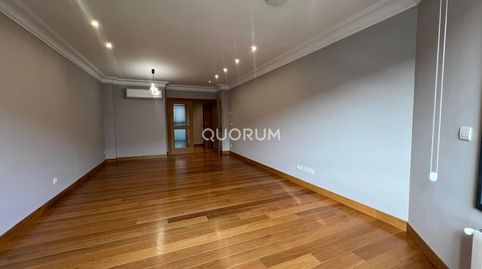 Foto 4 de Piso de alquiler en Paseo Uribitarte, Albia, Bilbao