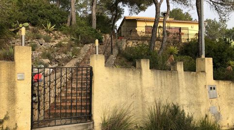 Solvia Inmobiliaria  Chalet independiente Olivella