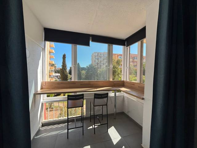 Piso en Alquiler en Avenida Gamonal, 8B en Parque de la Paloma