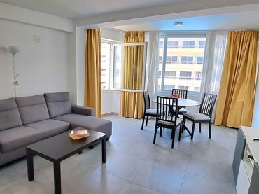 Piso con balcón en venta en Calle LOMA DEL COLEGIAL