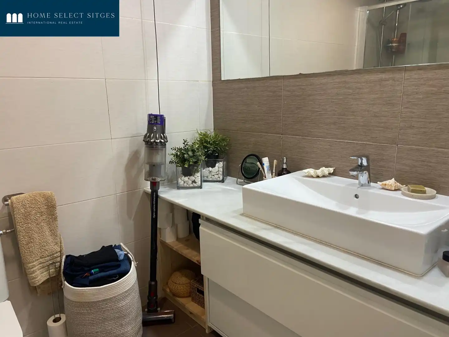 Bathroom of Ground floor for sale in Sitges  with Air Conditioner, Heating and Private garden