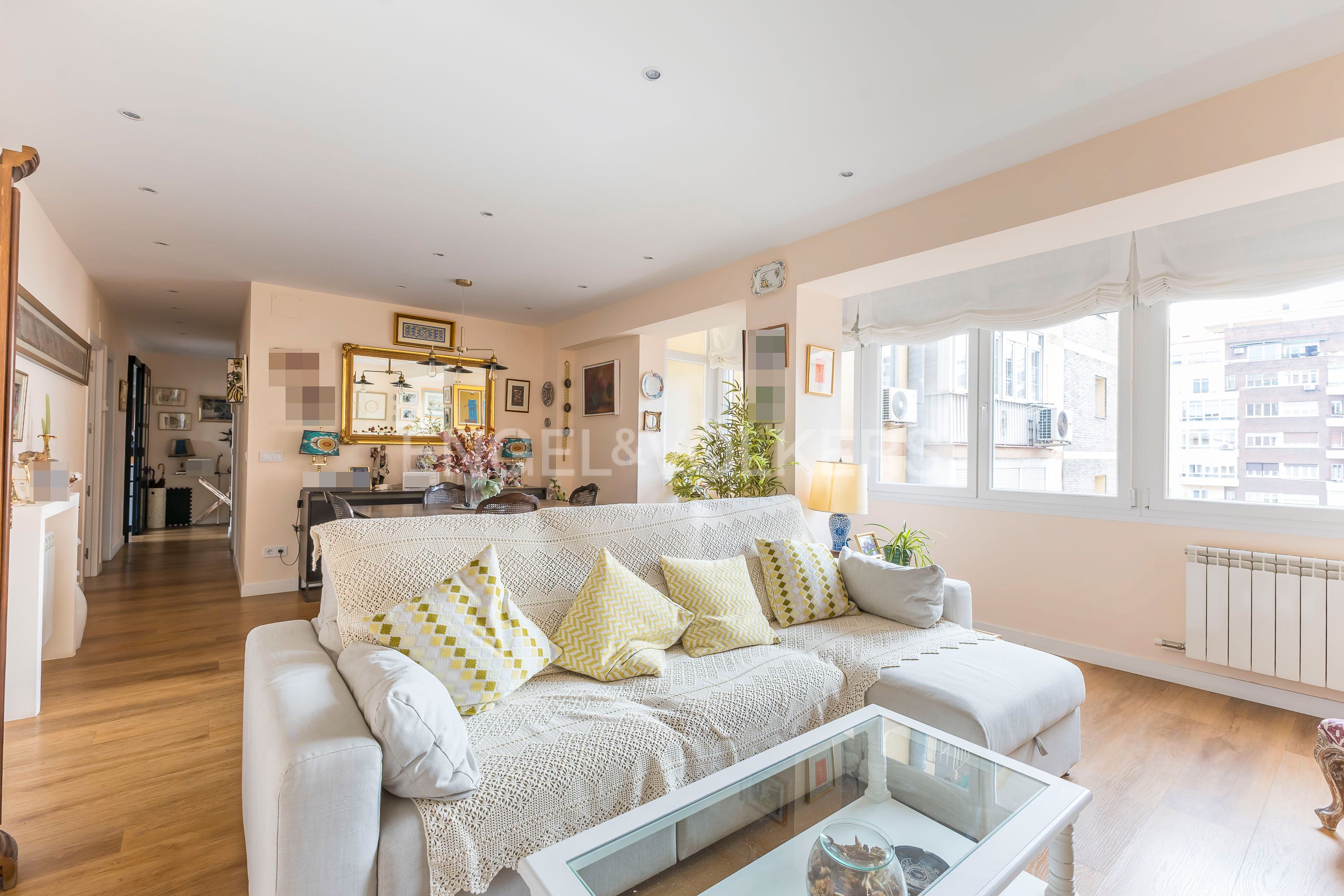 Sala de estar de Apartamento en venta en  Madrid Capital con Calefacción