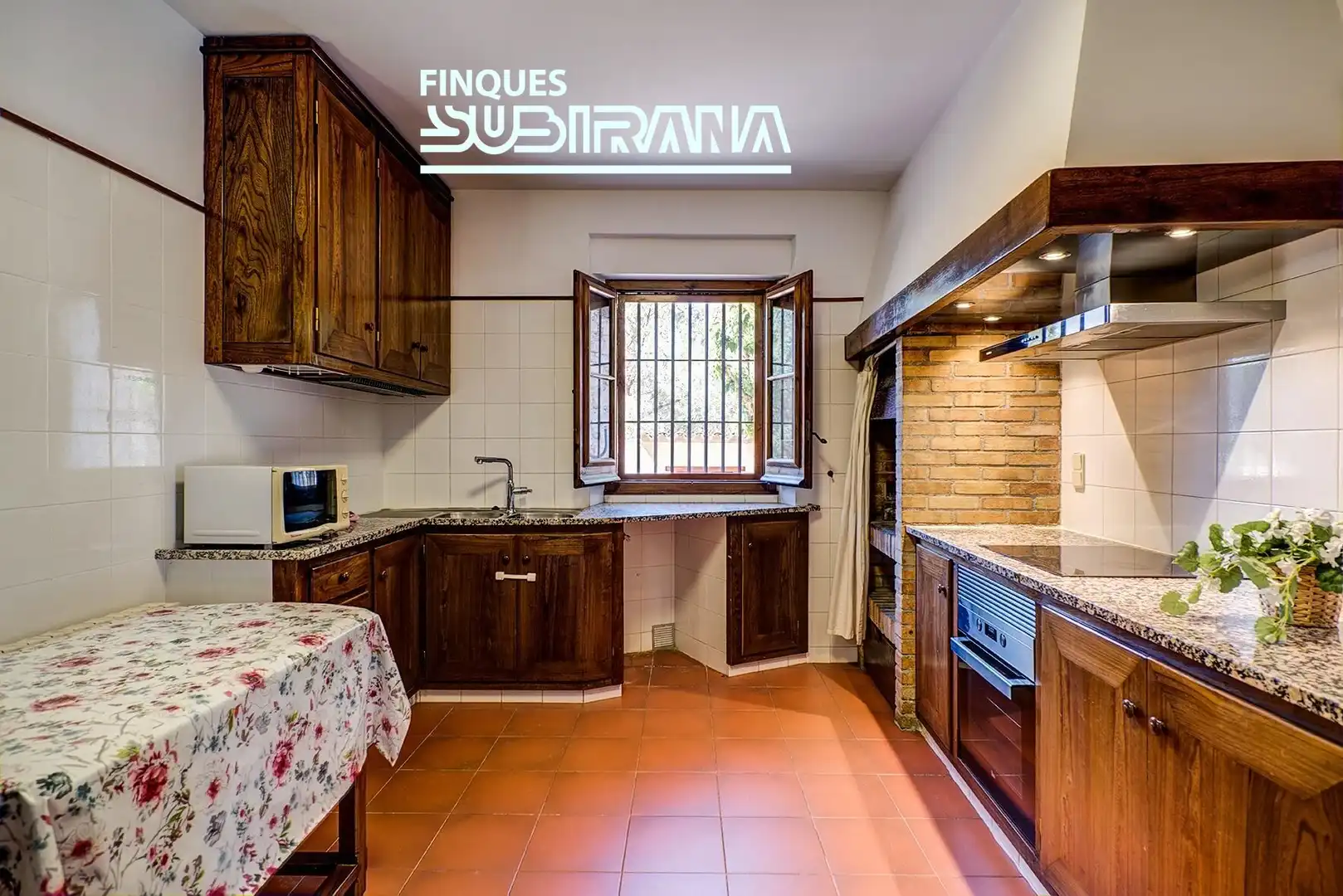 Cocina de Finca rústica en venta en Igualada con Calefacción, Jardín privado y Terraza