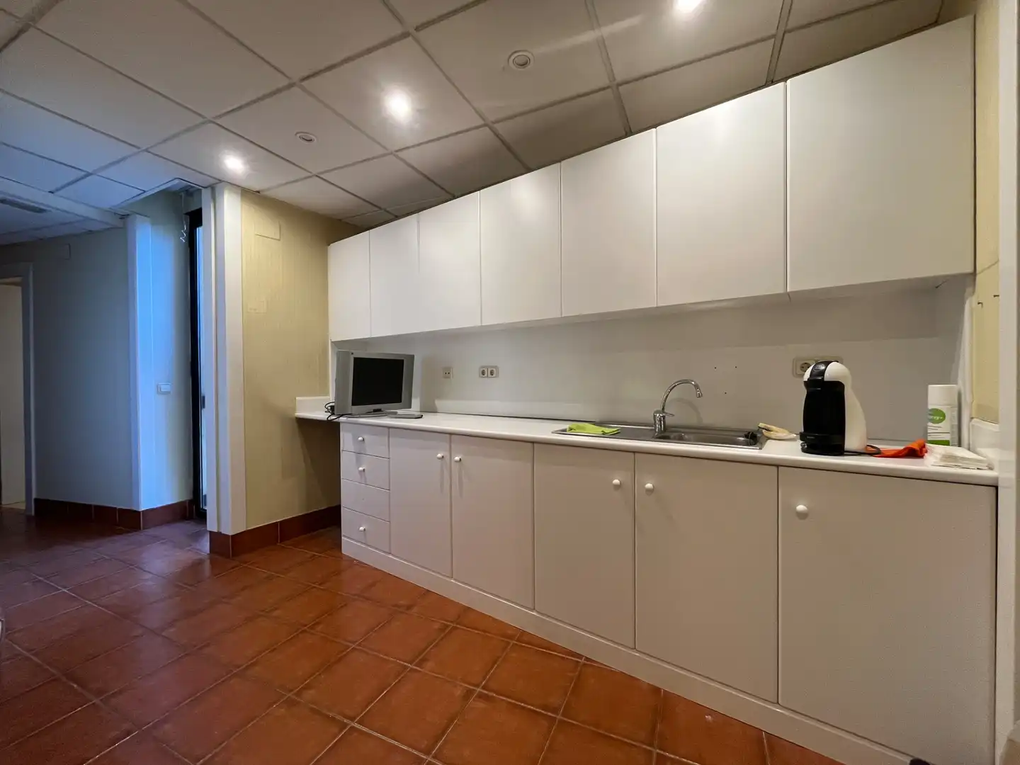 Office space with lift to rent in Carrer de la Sèquia 11, imagen 11