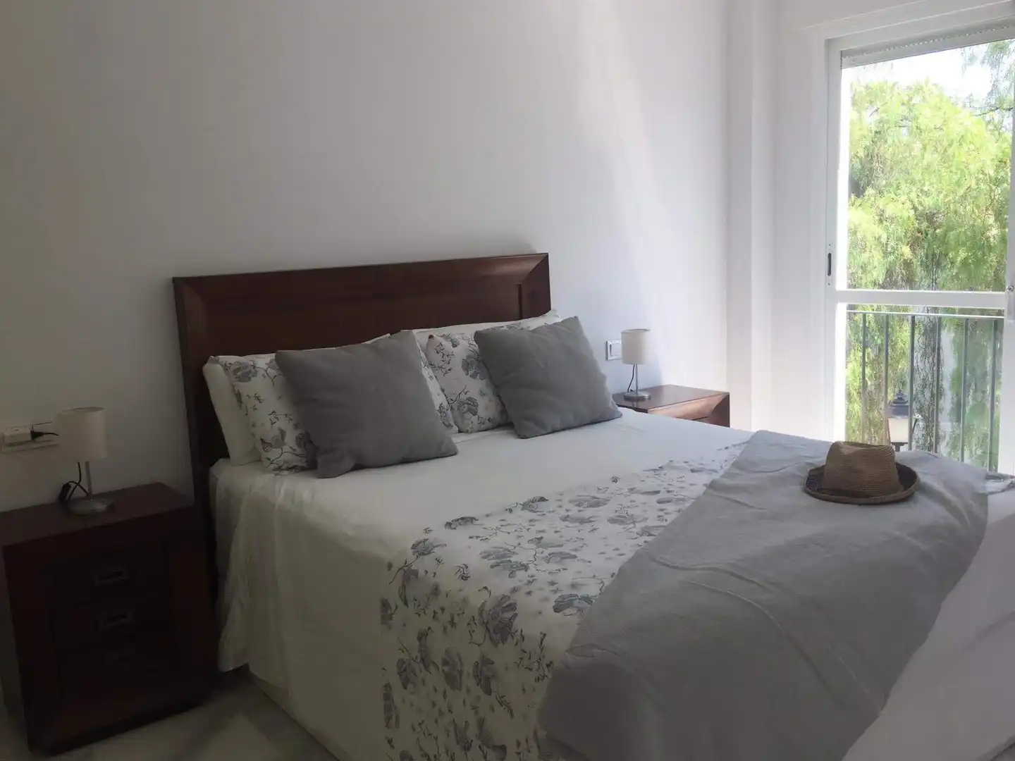 Bedroom of Flat for rent in Marbella  with Air Conditioner, Furnished and Oven