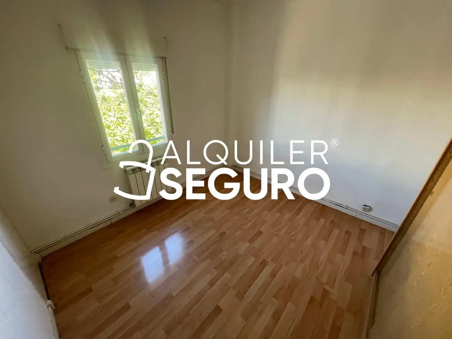 Bedroom of Flat for rent in Madrid  with Air Conditioner, Heating and Terrace