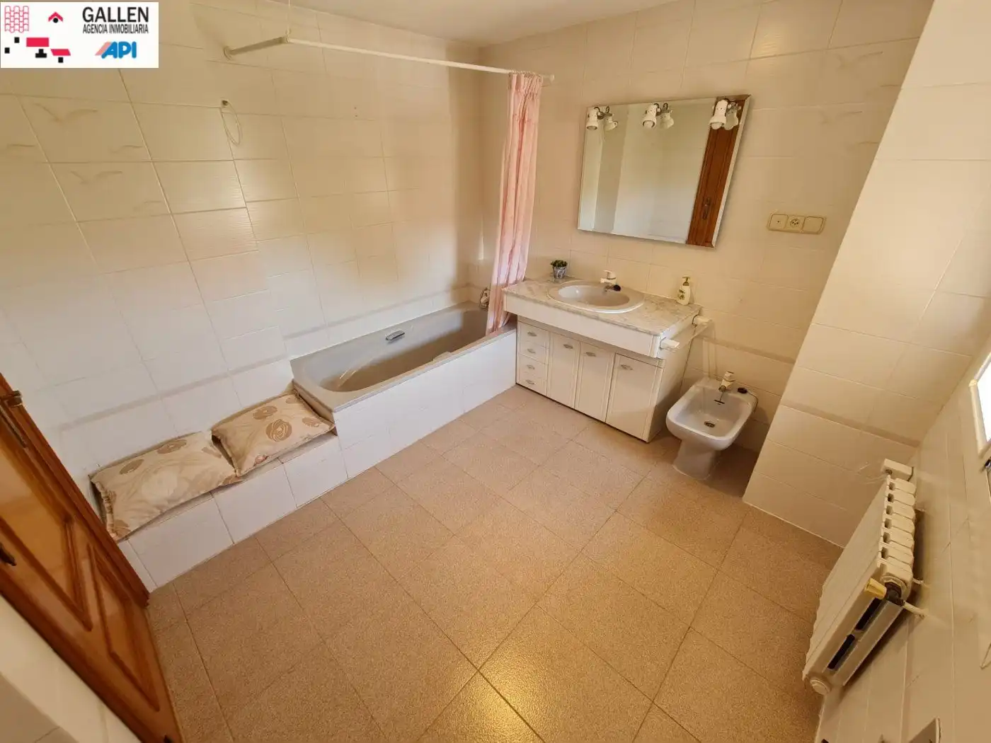 Casa o xalet en venda a Montornés - Las Palmas - El Refugio