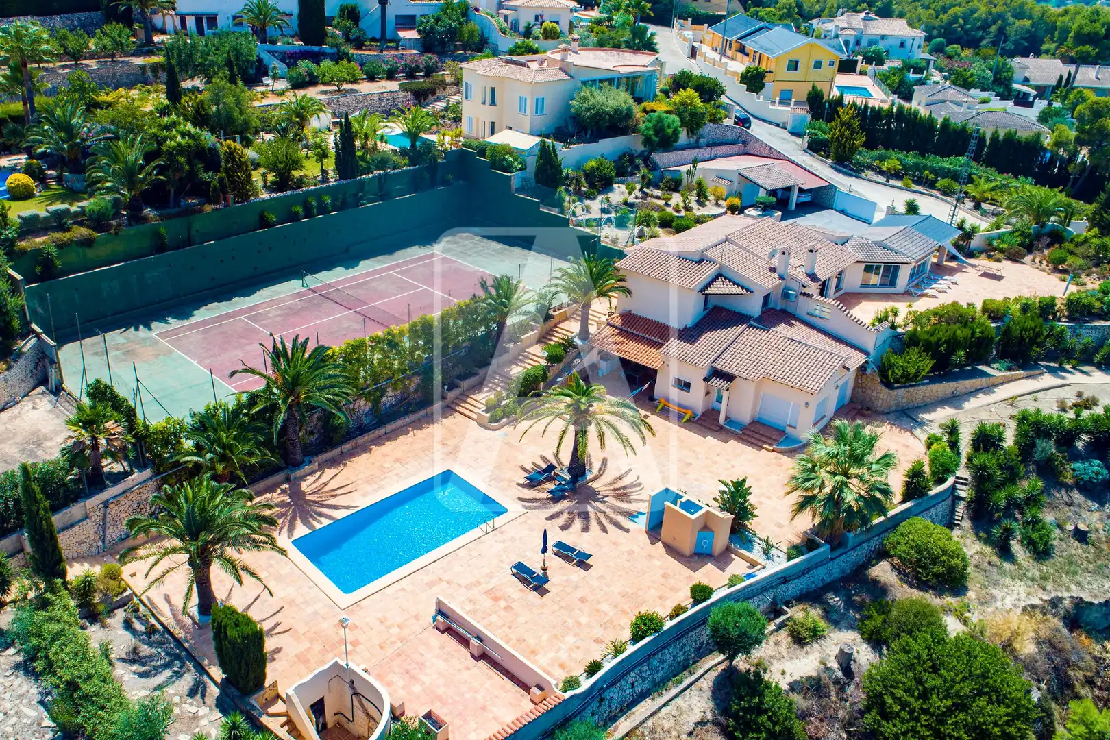 Vista exterior de Casa o xalet en venda en Calpe / Calp amb Aire condicionat, Calefacció i Jardí privat