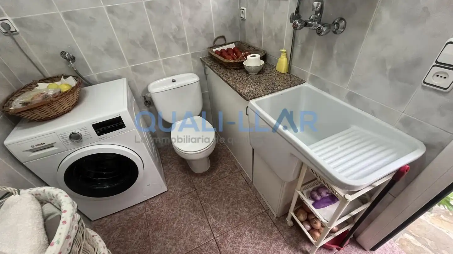 Bathroom of Houses for sale in Sant Feliu de Llobregat  with Terrace