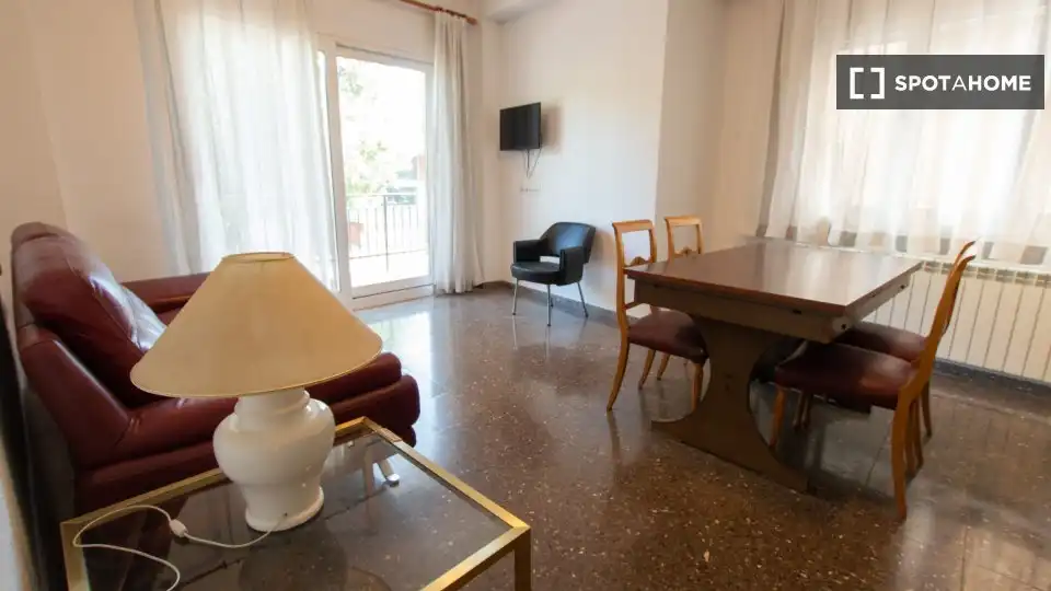 Piso con terraza en alquiler en Centre - Estació, imagen 4