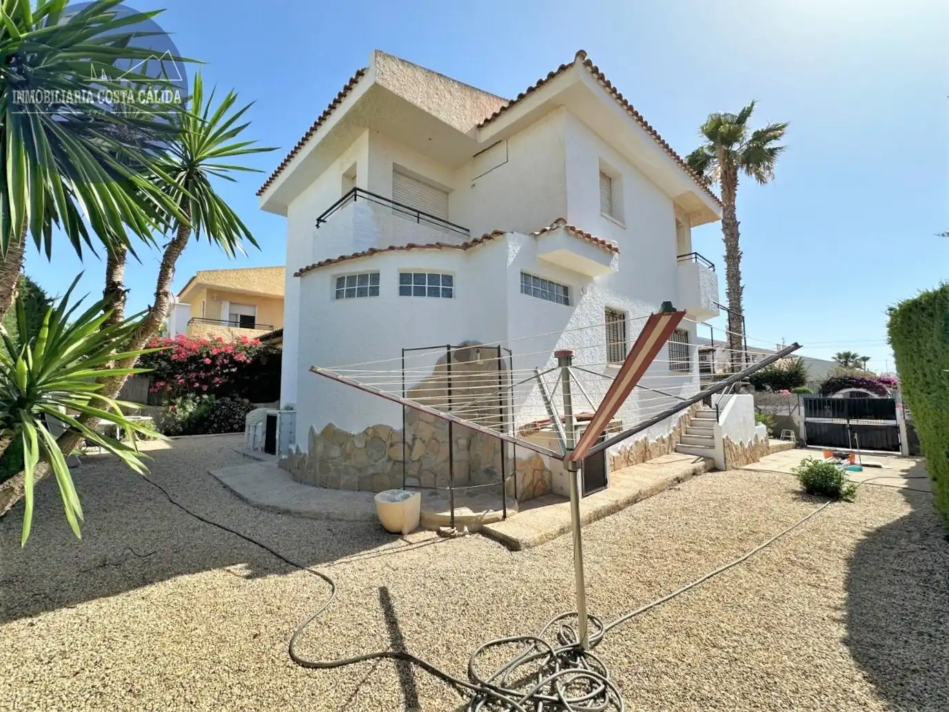 Vista exterior de Casa o xalet en venda en Águilas amb Jardí privat, Terrassa i Traster