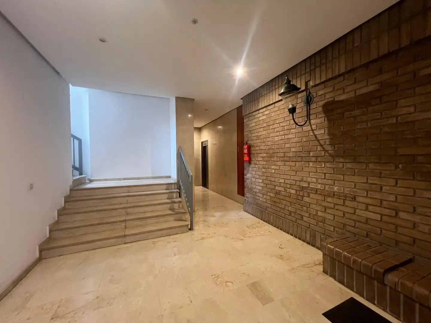 Piso de alquiler en Valencia con Jardín privado, Terraza y Amueblado