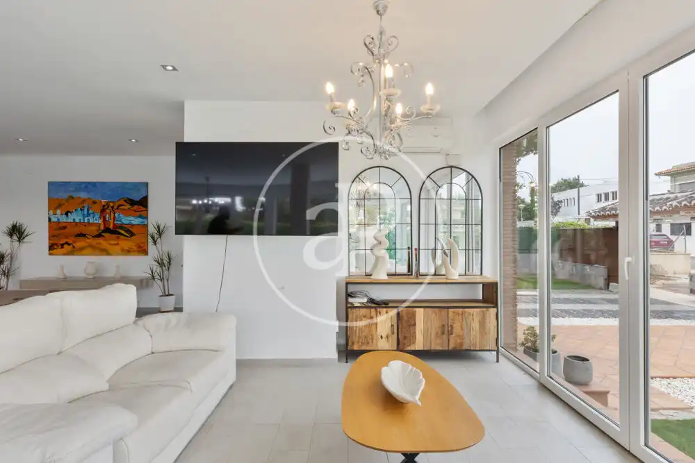 Sala d'estar de Casa o xalet en venda en Bétera amb Aire condicionat, Calefacció i Jardí privat