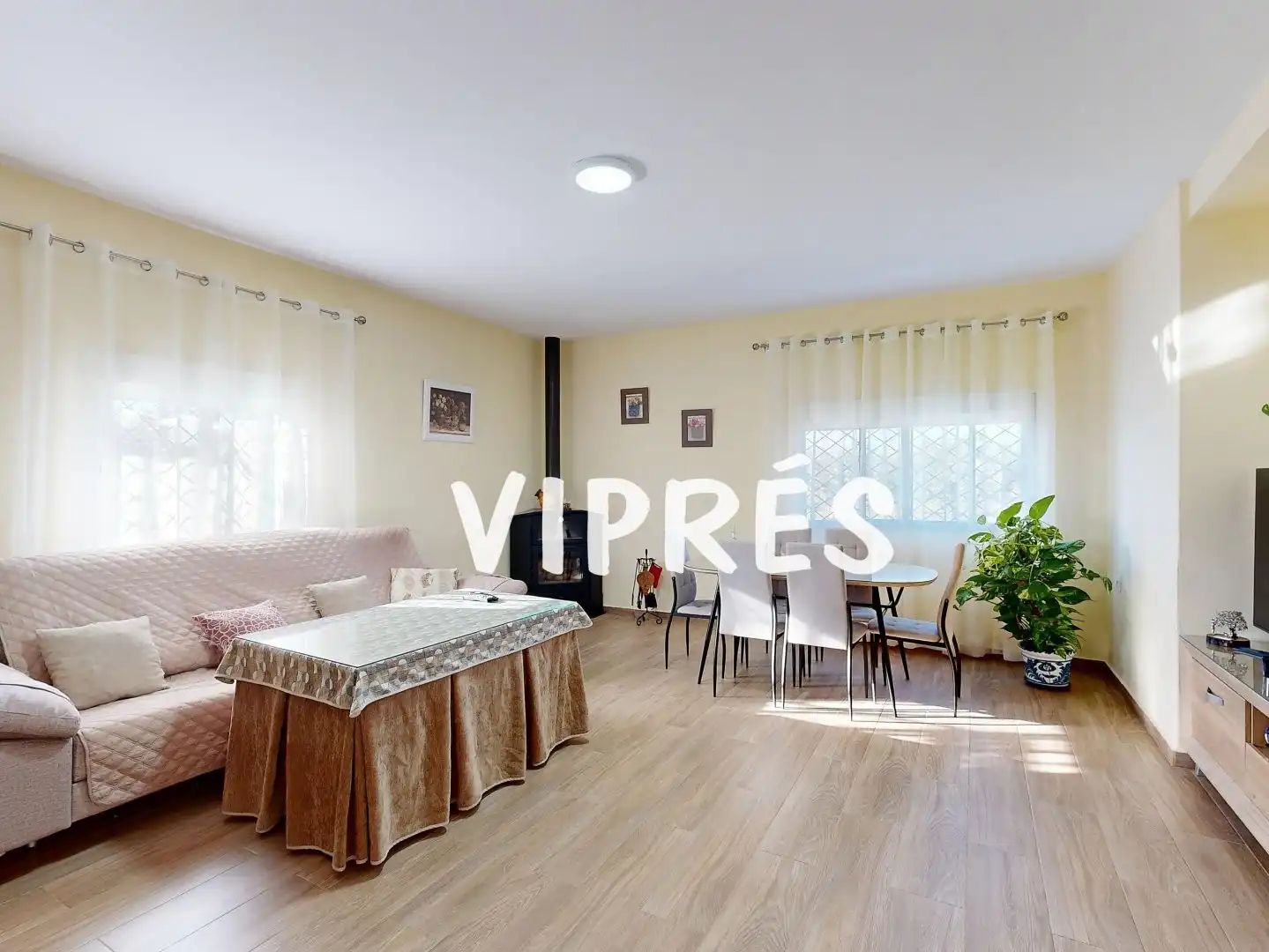 Habitación de Casa o chalet en venta en Guareña con Calefacción, Terraza y Trastero
