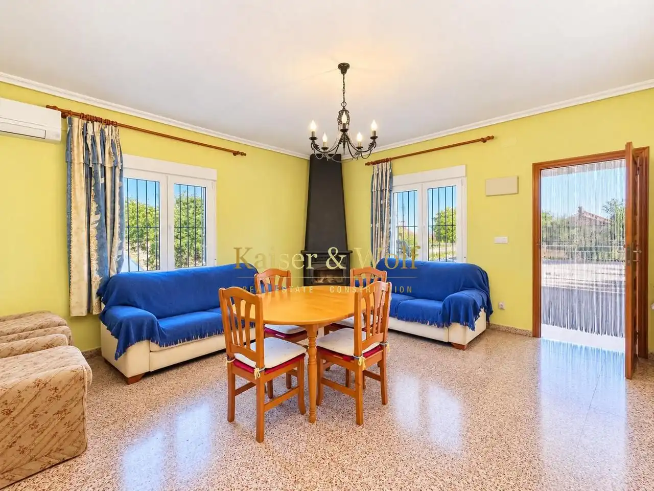 Sala de estar de Casa o chalet en venta en Elche / Elx con Aire acondicionado, Jardín privado y Piscina