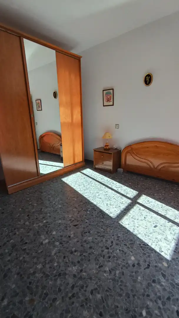 Habitación de Piso en venta en Loja con Balcón