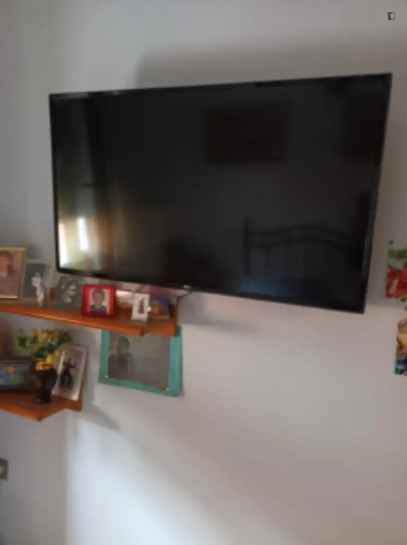 Room in Zona media