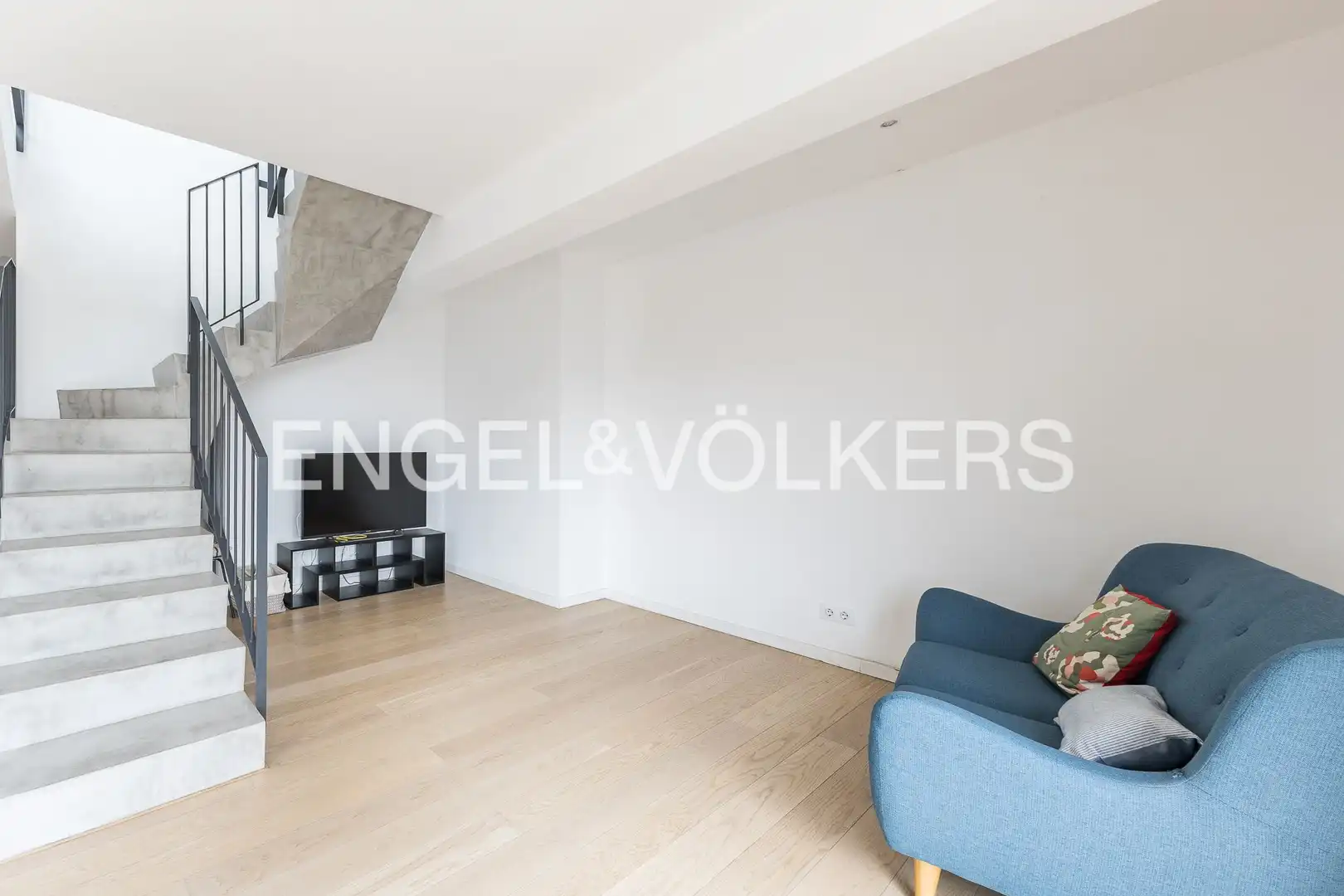Sala d'estar de Àtic de lloguer en Barcelona amb Aire condicionat, Calefacció i Parquet