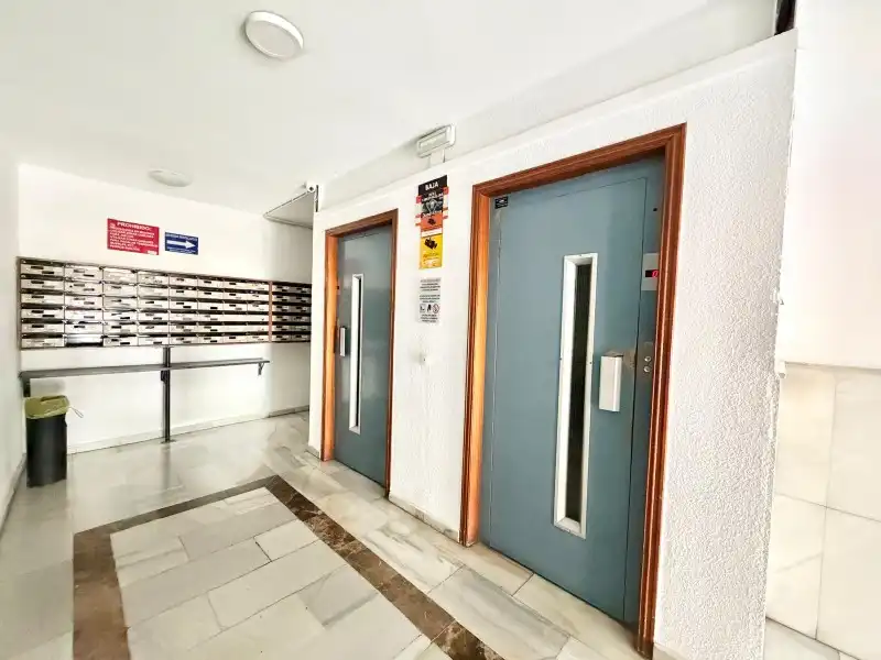 Estudio en venta en Torremolinos con Terraza y Balcón