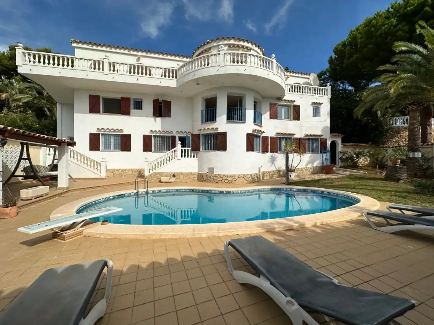 Vista exterior de Casa o xalet en venda en Alcalà de Xivert amb Aire condicionat, Calefacció i Jardí privat