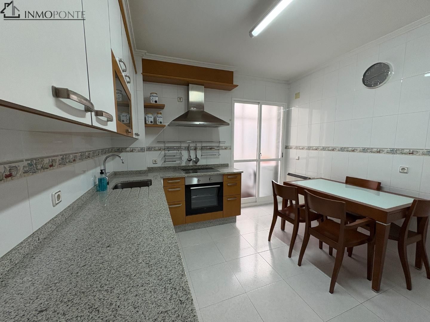 Kitchen of Flat for sale in Pontevedra Capital 