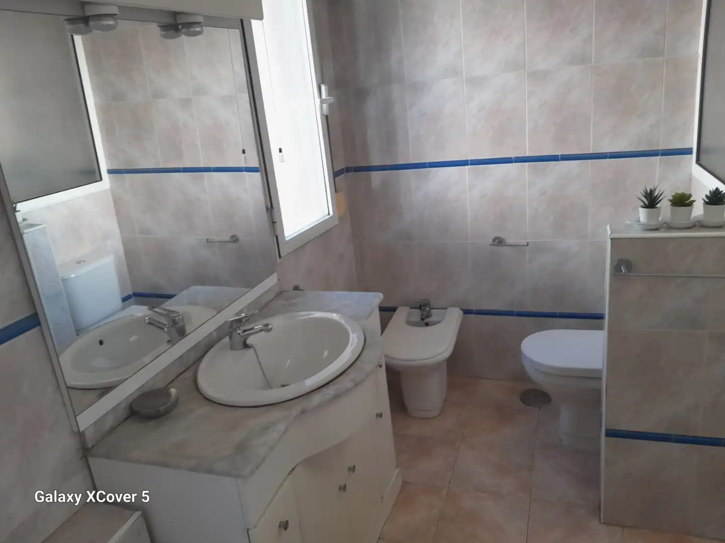 Baño de Casa adosada en venta en Granada con Aire acondicionado, Calefacción y Terraza