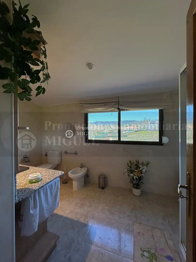 Dormitori de Casa o xalet en venda en Verín