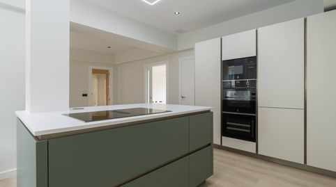 Foto 2 de Pis en venda a Calle Leon y Castillo, 320, Santa Catalina - Canteras, Las Palmas de Gran Canaria