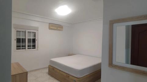 Photo 3 of Flat to rent in Torrefiel, Valencia