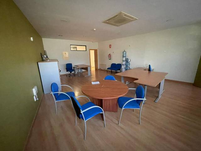 Oficina en Alquiler en Los Barrios