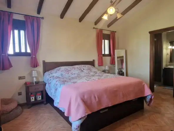 Dormitori de Casa o xalet en venda en Alhaurín El Grande amb Aire condicionat, Jardí privat i Terrassa