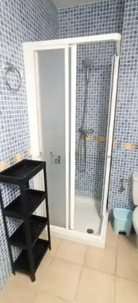 Baño de Piso de alquiler en Sevilla con Aire acondicionado, Terraza y Amueblado