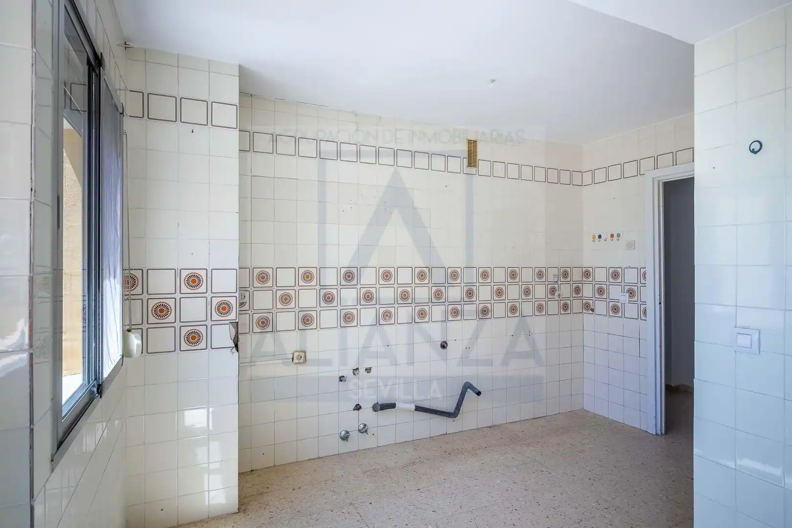 Cuina de Pis en venda en Camas amb Aire condicionat, Terrassa i Traster