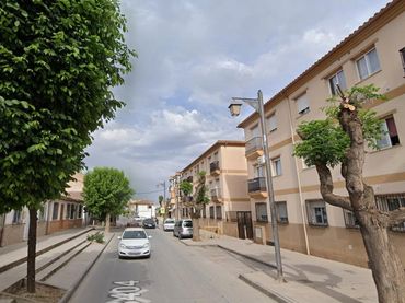 Piso con ascensor en venta en Calle Calle Alhambra