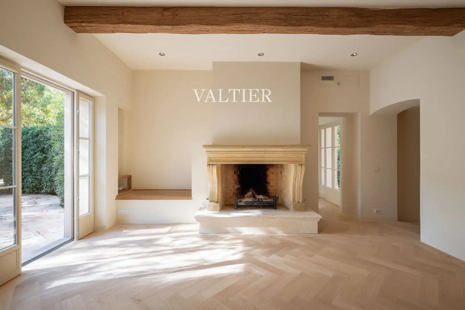 Sala de estar de Casa o chalet en venta en Pozuelo de Alarcón con Aire acondicionado, Calefacción y Piscina