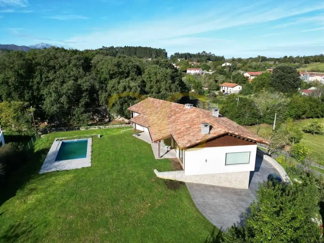 Exterior view of Houses for sale in Ribadesella  with Air Conditioner, Heating and Private garden