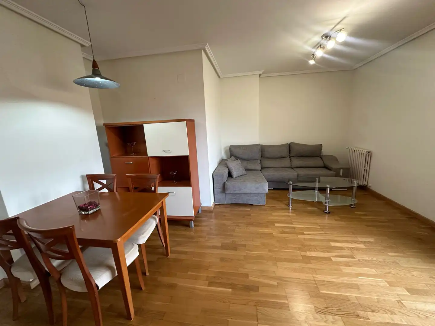 Dachboden zur Miete in Avinguda de França, Penya - Roja - Avda. Francia