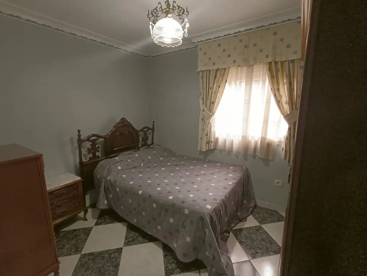 Habitación de Casa adosada de alquiler en Atarfe con Aire acondicionado, Trastero y Amueblado
