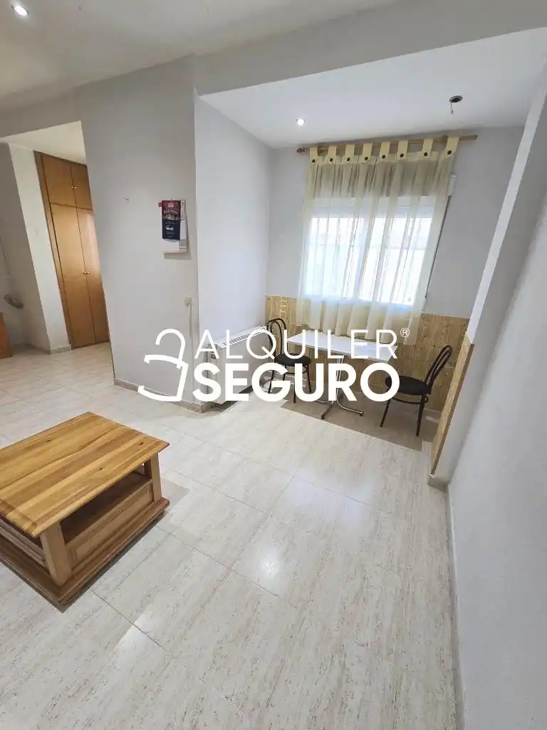 Piso de alquiler en Alcalá de Henares con Calefacción