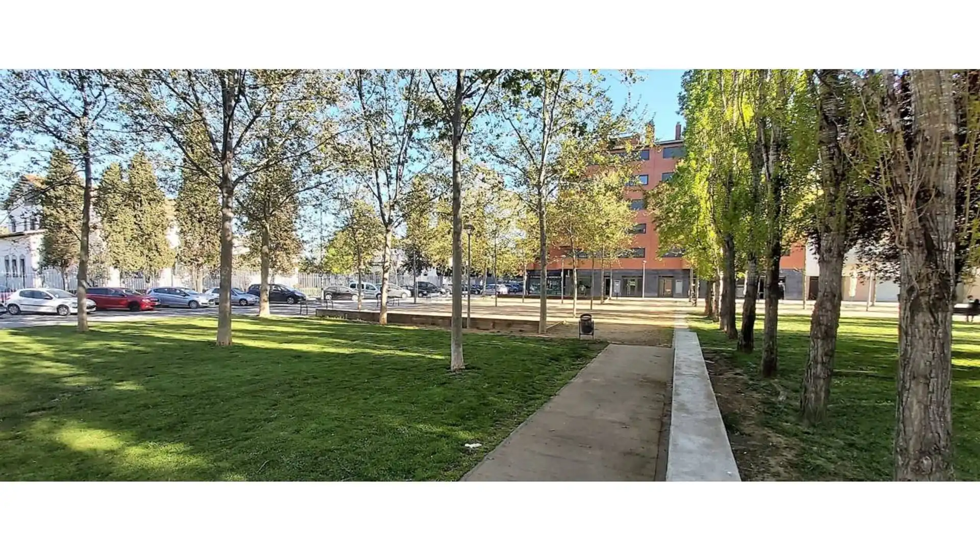 Vista exterior de Pis en venda en Salt amb Calefacció, Traster i Moblat