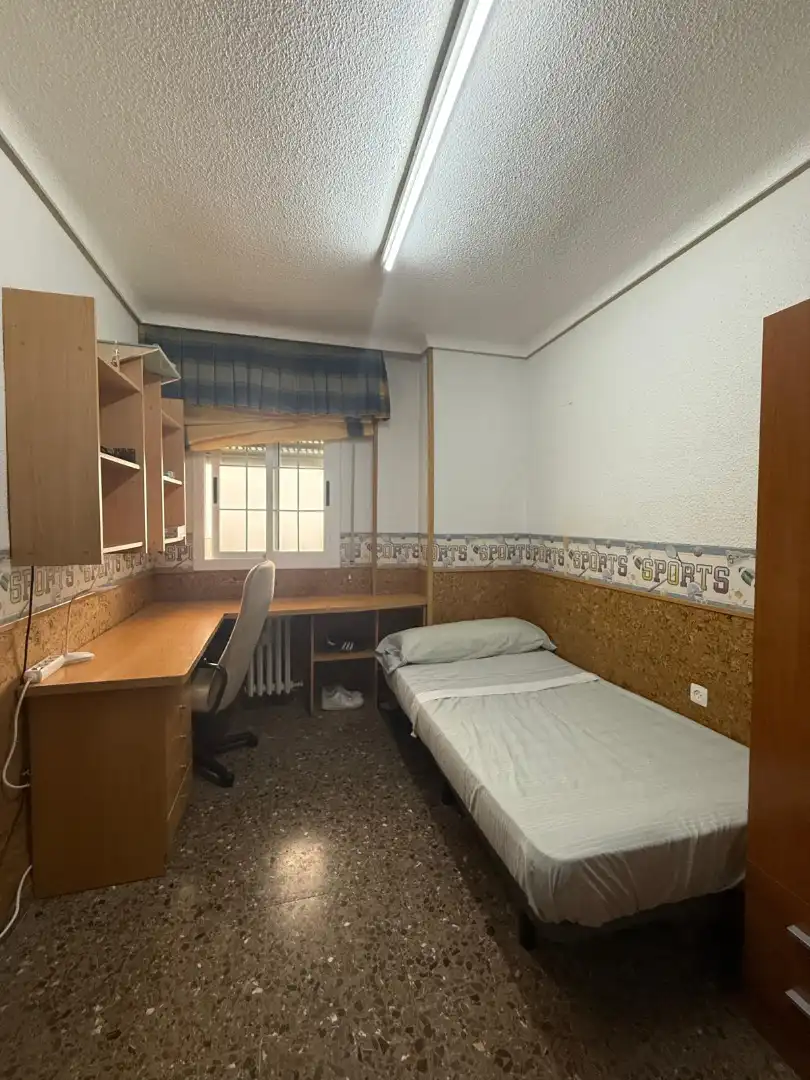 Habitación de Piso en venta en Albacete con Calefacción, Amueblado y Horno