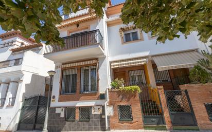 Exterior view of Single-family semi-detached for sale in  Granada Capital  with Air Conditioner and Terrace