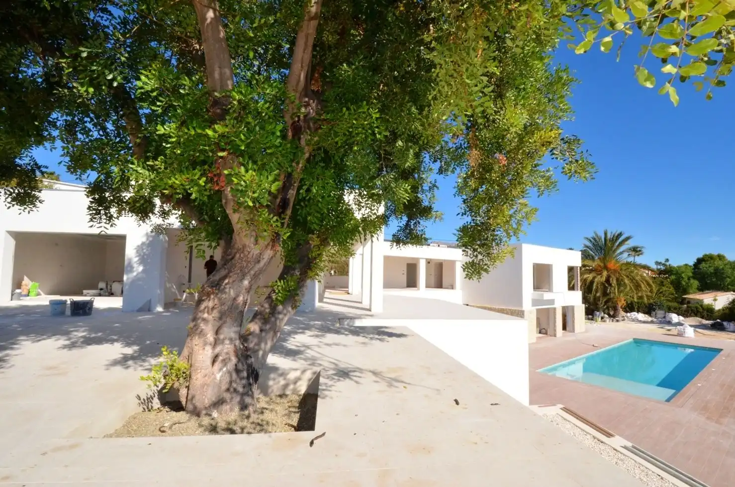 Vista exterior de Casa o xalet en venda en L'Alfàs del Pi amb Aire condicionat, Calefacció i Jardí privat