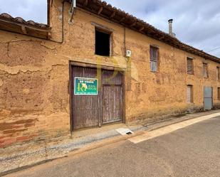 Exterior view of House or chalet for sale in Castrotierra de Valmadrigal  with Private garden