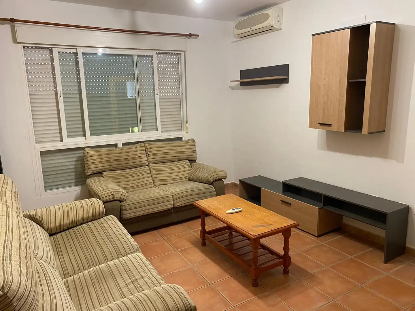 Flat for rent in Calle Antonio Quesada Sánchez, La Zubia Ciudad