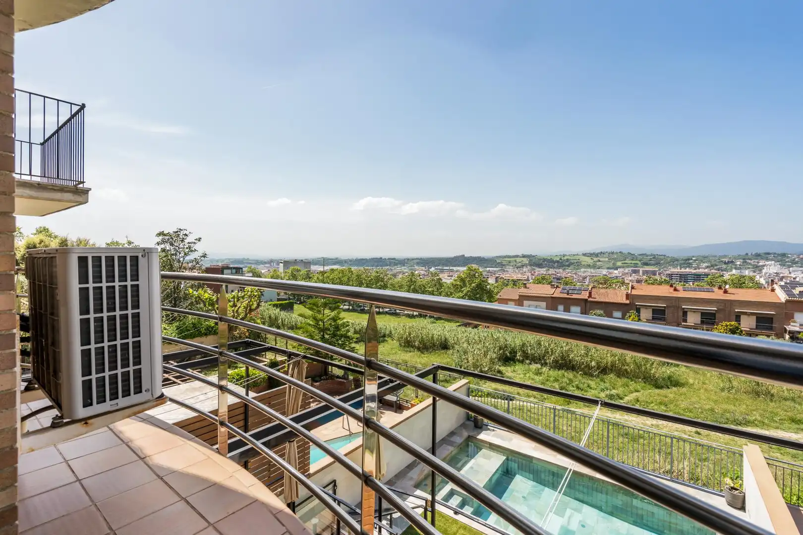 Terraza de Casa adosada en venta en Granollers con Calefacción, Jardín privado y Terraza