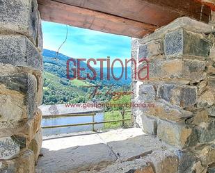 Country house zum verkauf in Soba mit Terrasse und Balkon