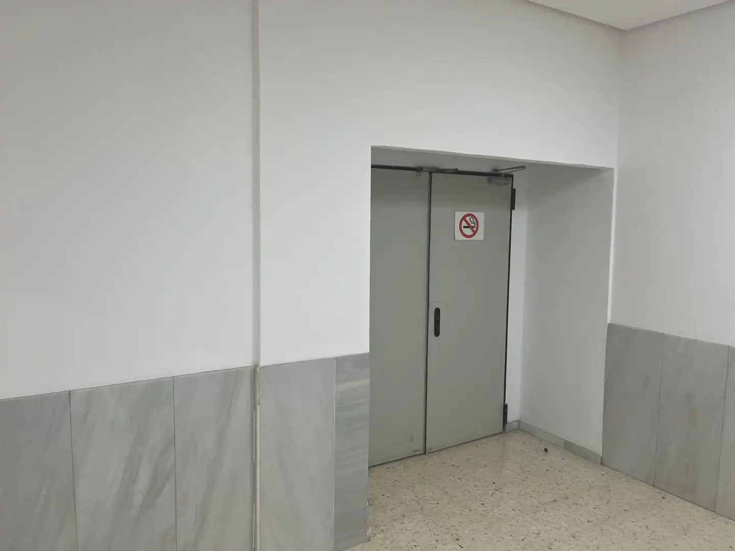 Oficina en venda en Sevilla amb Aire condicionat, Calefacció i Moblat