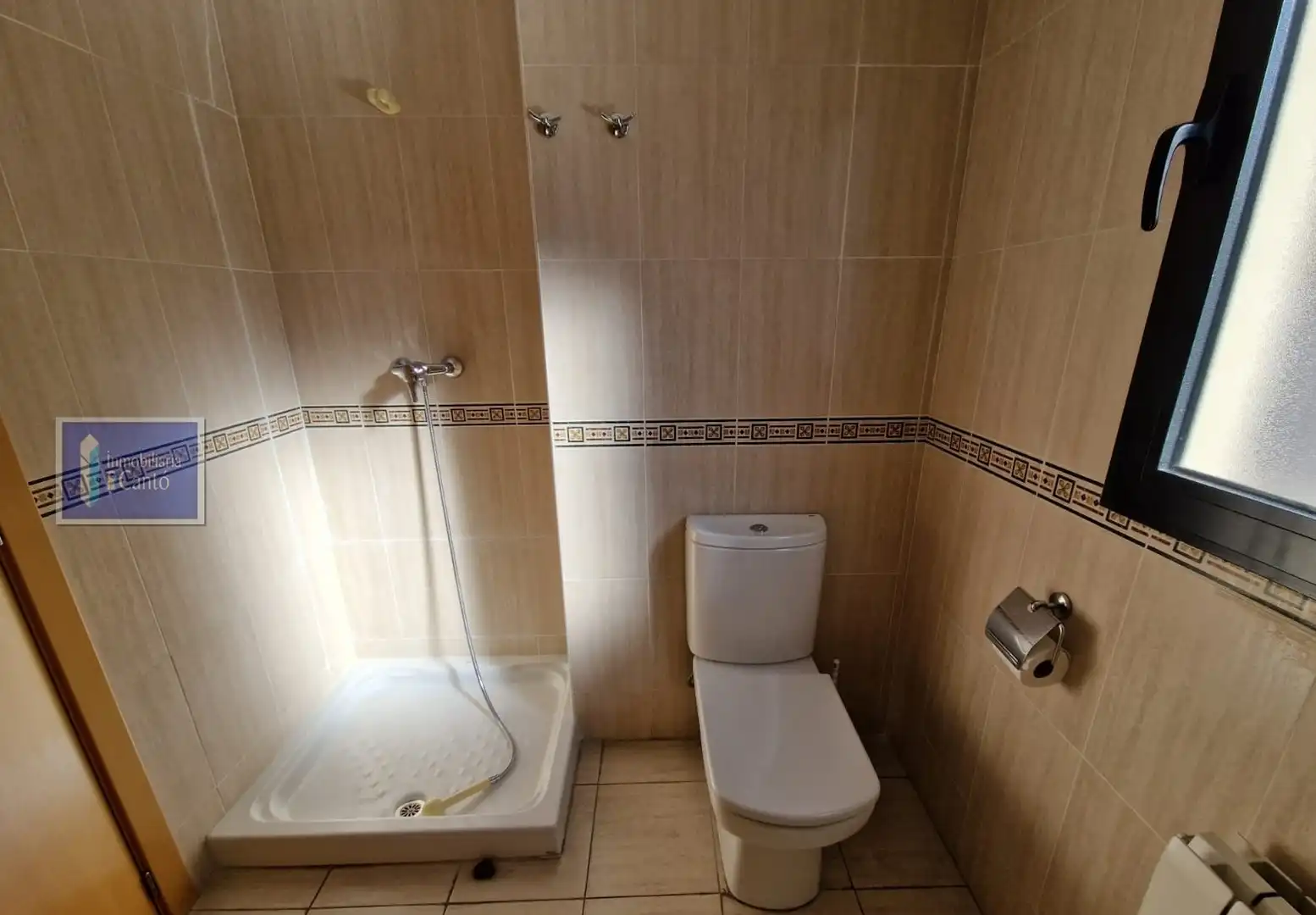 Badezimmer von Wohnung zum Verkauf in Alcoy / Alcoi mit Klimaanlage, Heizung und Schwimmbad