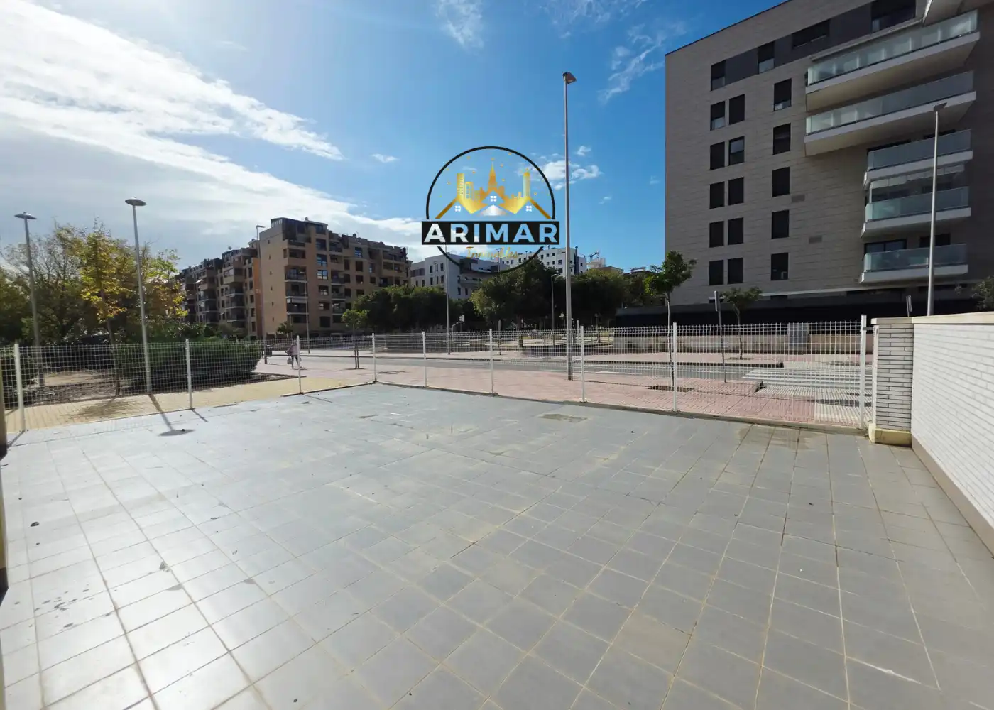 Parking de Local de alquiler en Castellón de la Plana / Castelló de la Plana con Terraza
